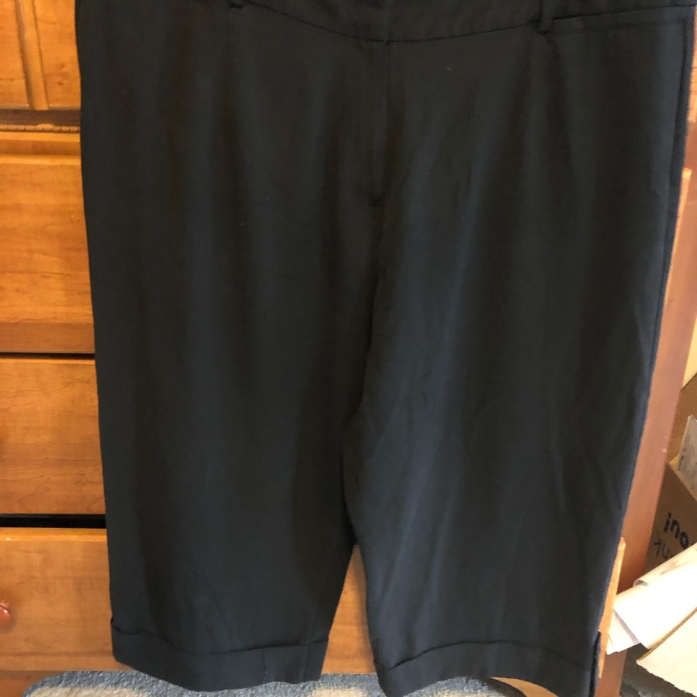 Black dress capris